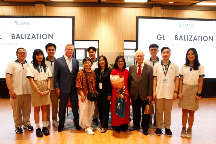 EMASI tổ chức toạ đàm giữa Cựu Ứng viên Tổng thống Jim Webb & TS. Bùi Kiến Thành