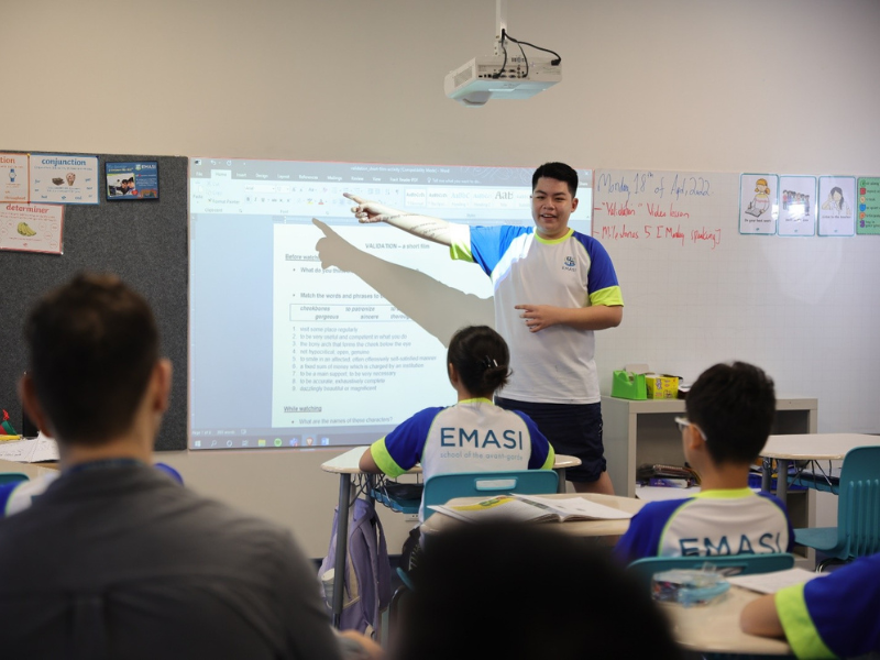 Phụ huynh đang chọn trường cho con hay cho chính mình?