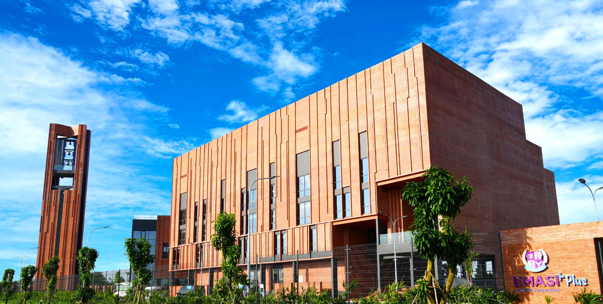 EMASI PLUS WATERPOINT