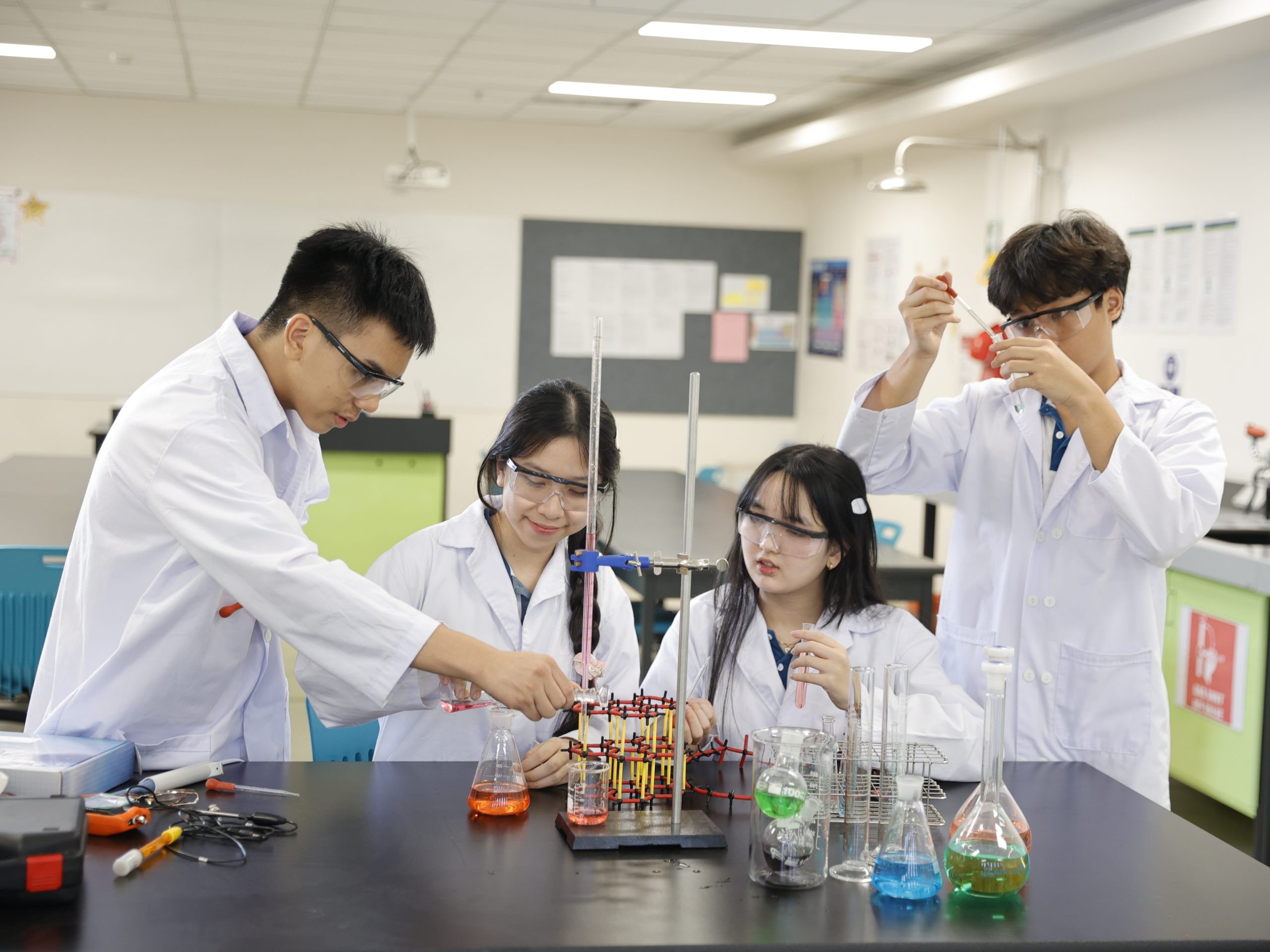 Middle School/Lower Secondary